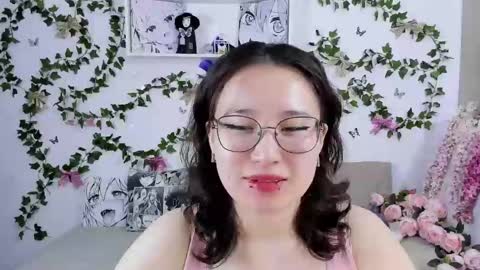 liasama online show from February 6, 1:27 am