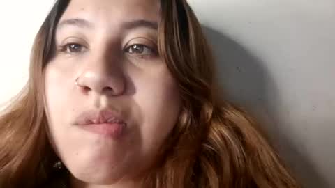 EIMY   MODEL INDEPENDENT online show from January 9, 3:04 am