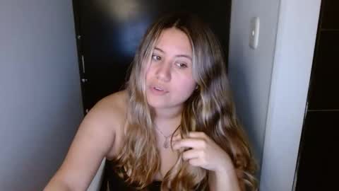 EIMY   MODEL INDEPENDENT online show from March 26, 6:30 am