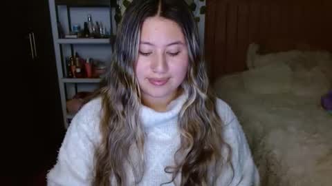 EIMY   MODEL INDEPENDENT online show from October 24, 3:51 am