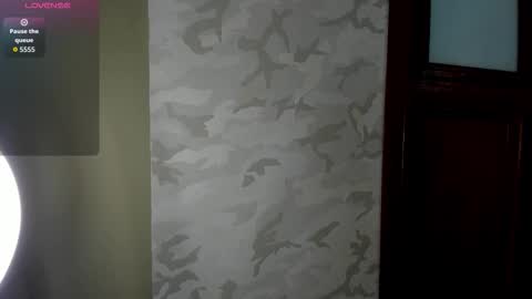 Eimy rose online show from March 29, 1:46 pm