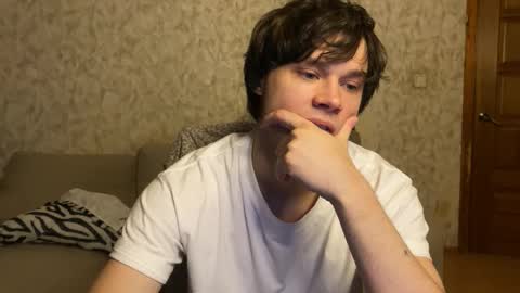 Eitan online show from December 19, 4:24 pm