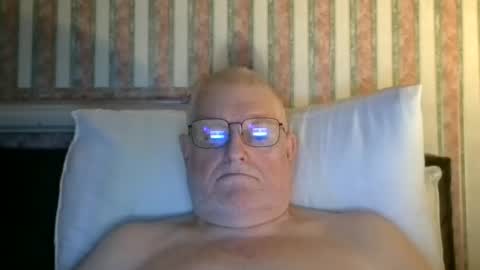 eketman1964 online show from October 8, 10:59 pm