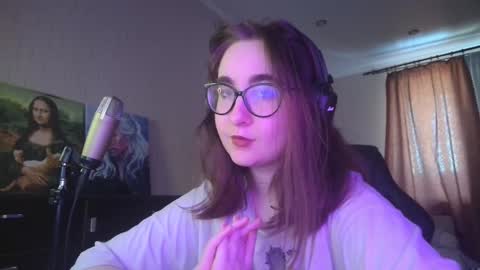Snapshot of el_sweety chatting on February 20, 1:19 pm If you like it when I meow give me a thumbs up online show from February 20, 1:19 pm