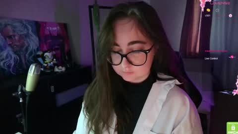 Snapshot of el_sweety chatting on October 10, 11:16 am If you like it when I meow give me a thumbs up online show from October 10, 11:16 am