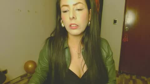 ela_3611 online show from October 16, 5:07 am