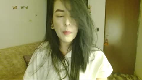 ela_3611 online show from April 19, 11:07 pm