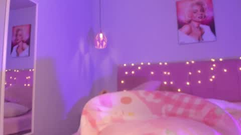 Ela online show from June 25, 7:41 pm