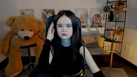 Your sweet girl online show from November 26, 5:42 pm