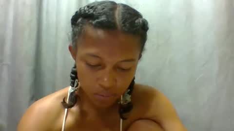 elaliealdy online show from November 29, 8:44 am