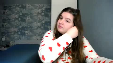 Elanis online show from March 3, 1:56 pm