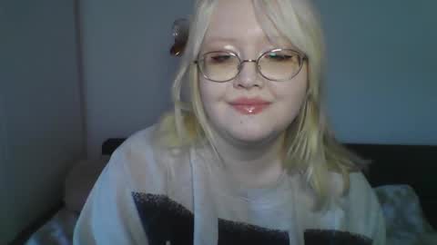 elayne_sweet online show from May 9, 7:25 am