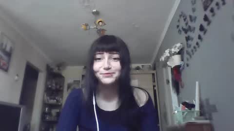 Lia online show from June 25, 9:03 am