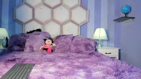 electra_millers online show from February 10, 4:10 pm