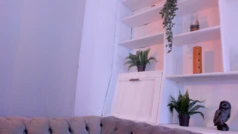 Elen CR online show from September 9, 8:09 pm
