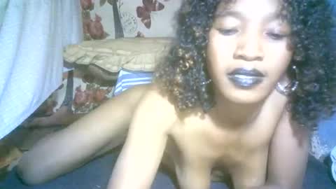 elenah013 online show from November 4, 8:15 am