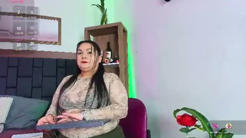 elenna_boobs_ online show from July 18, 12:56 am