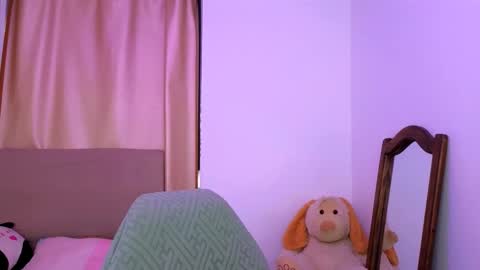 agnes online show from November 4, 6:31 pm