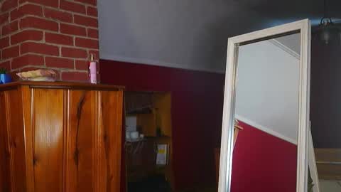 Emma online show from February 6, 7:16 pm