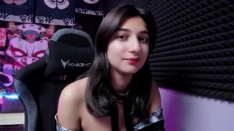 Snapshot of elfy_rare chatting on October 24, 3:24 pm Elfy online show from October 24, 3:24 pm