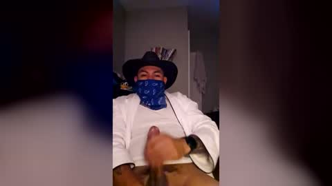 elgallo1223 online show from June 21, 5:58 am