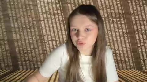 eli_kuper_777 online show from April 19, 8:33 pm