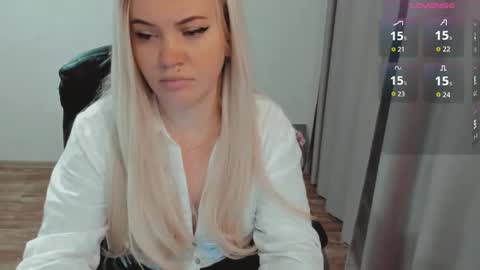 Ella online show from October 22, 7:00 am