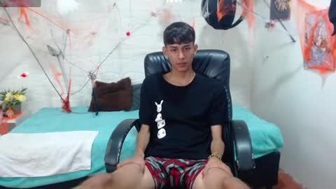 E L I A S online show from December 5, 3:53 am