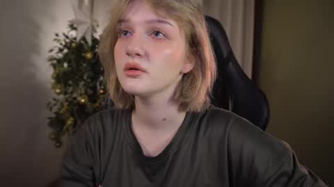 Ellie online show from January 14, 5:26 am