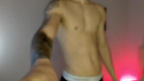 elier_jhonson1 online show from February 19, 3:44 pm