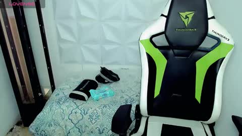 bby-santy online show from December 11, 1:06 pm