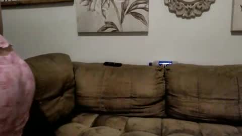 Elinah online show from March 1, 9:46 am