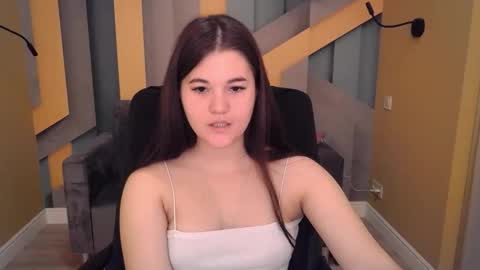 Snapshot of elinamils chatting on October 5, 6:00 am ElinaMils online show from October 5, 6:00 am