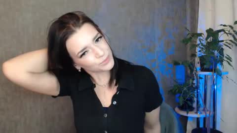 Elina online show from April 17, 11:50 pm