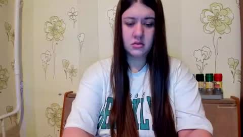 Snapshot of elisa_kollin chatting on February 8, 2:27 pm Aletta Oushen online show from February 8, 2:27 pm