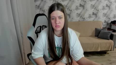 Snapshot of elisa_kollin chatting on October 16, 2:06 pm Aletta Oushen online show from October 16, 2:06 pm