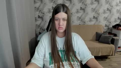 Snapshot of elisa_kollin chatting on October 19, 2:44 pm Aletta Oushen online show from October 19, 2:44 pm