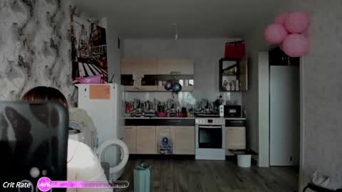 Snapshot of elisa_kollin chatting on February 20, 9:44 am Aletta Oushen online show from February 20, 9:44 am