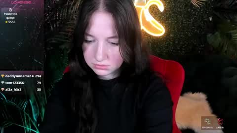 your sweet Lisa online show from March 12, 6:39 am