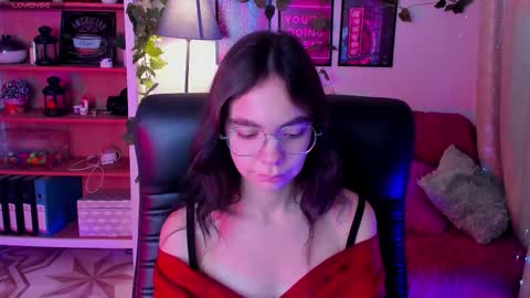 Snapshot of elise_noir chatting on October 11, 3:48 pm Elise online show from October 11, 3:48 pm