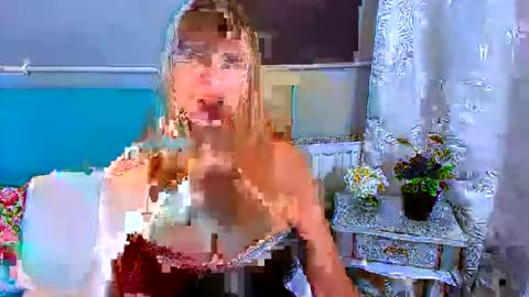 Elise online show from February 16, 10:35 am