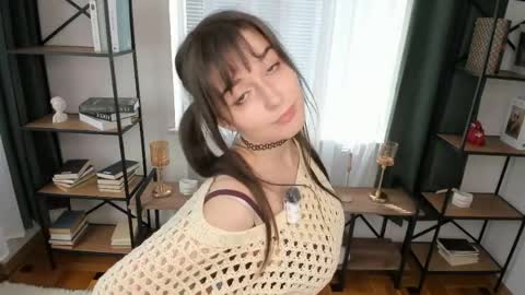 Elis online show from March 31, 8:48 am