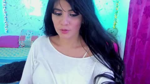 Snapshot of elissa_iris chatting on October 22, 5:03 pm E L I S S A online show from October 22, 5:03 pm