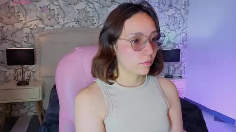 Eliza online show from February 18, 7:24 pm