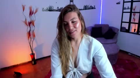 Snapshot of elizabeth_taylor_b chatting on September 9, 1:27 am Elizabeth online show from September 9, 1:27 am