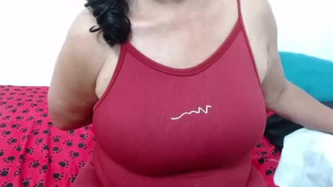 ElizabethMiler online show from June 14, 2:46 am