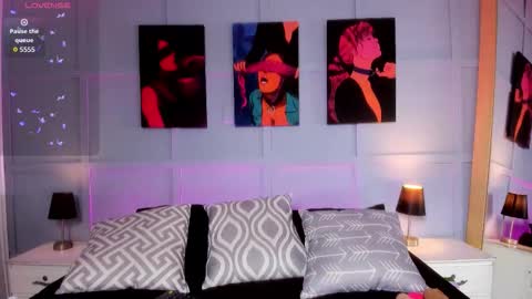  Elizabeth online show from November 25, 6:01 am