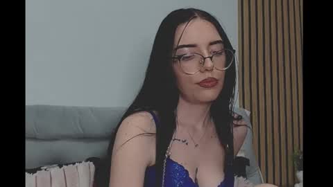 Chloe online show from November 26, 11:23 pm