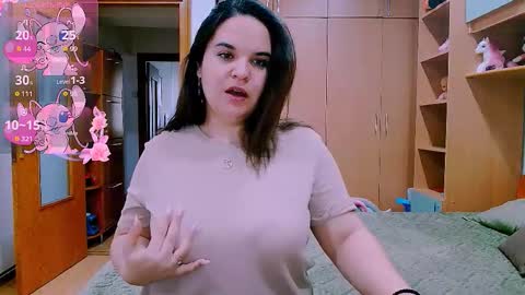 Ella  online show from September 15, 5:53 am