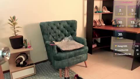 Snapshot of ellabaker chatting on March 7, 4:12 am ellabaker online show from March 7, 4:12 am